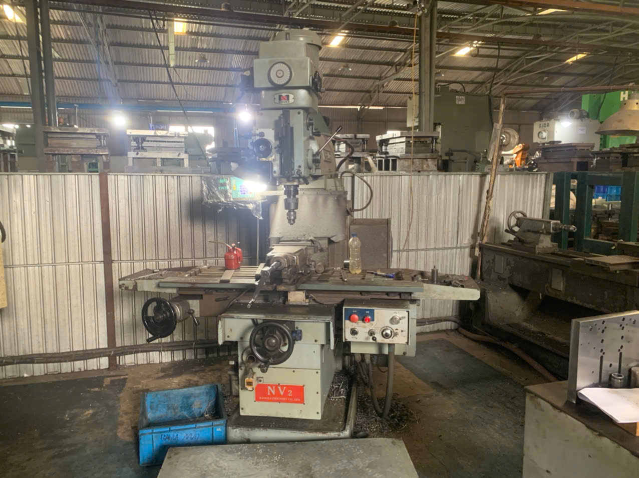 CNC vertical machining center 2